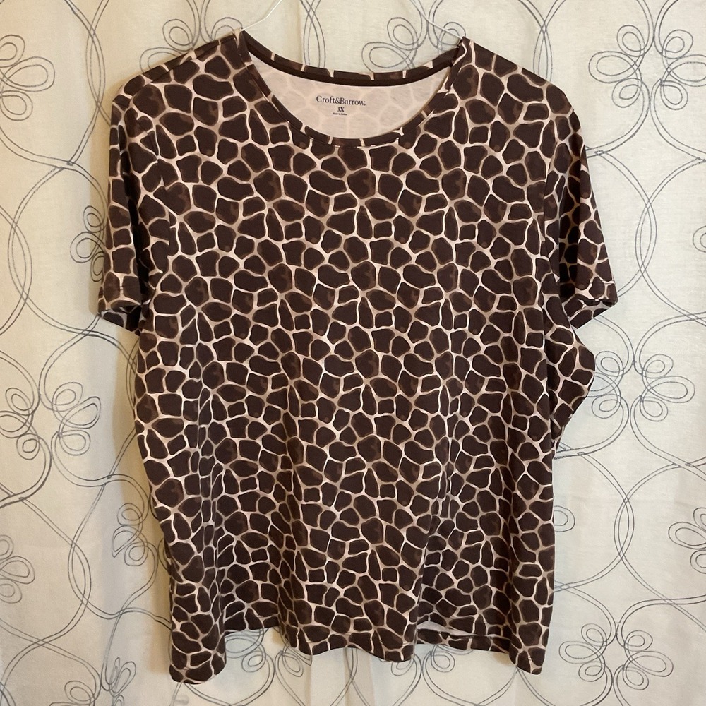 Women's Croft & Barrow Brown giraffe Print Short Sleeve Top Casual Size 3X